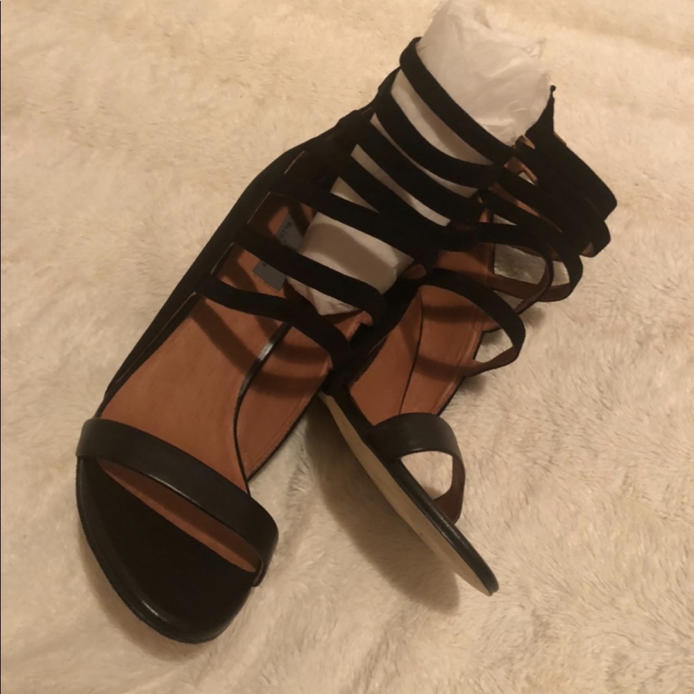 WMN’S MIA LIMITED EDITION “KANE”  HEELS . SZ 10.